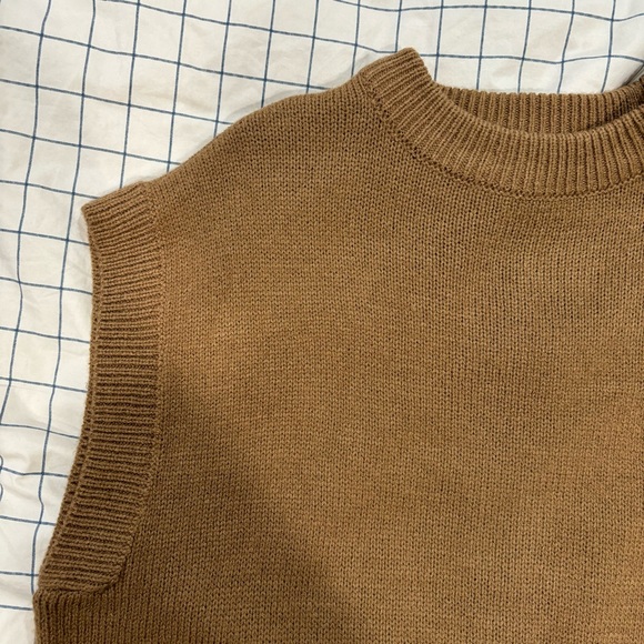 ASOS sweater vest top - Picture 3 of 4